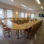 Hotel Elsyn Dvur 3*