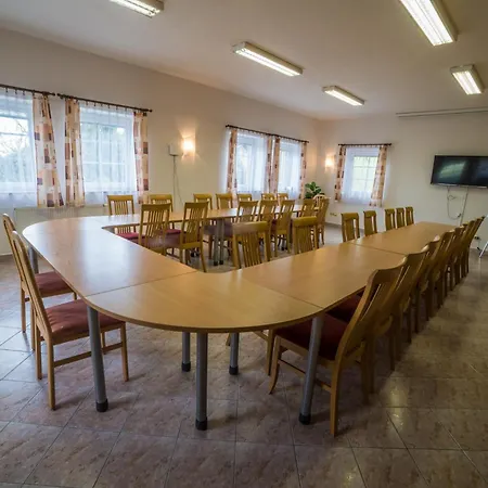 Hotel Elsyn Dvůr 3*